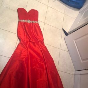 Jovani dress red+ red scarf matching